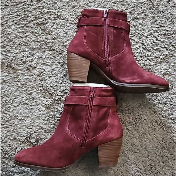 Diba Sleek Ankle Bootie in burgundy – 8.5 - Picture 6 of 9